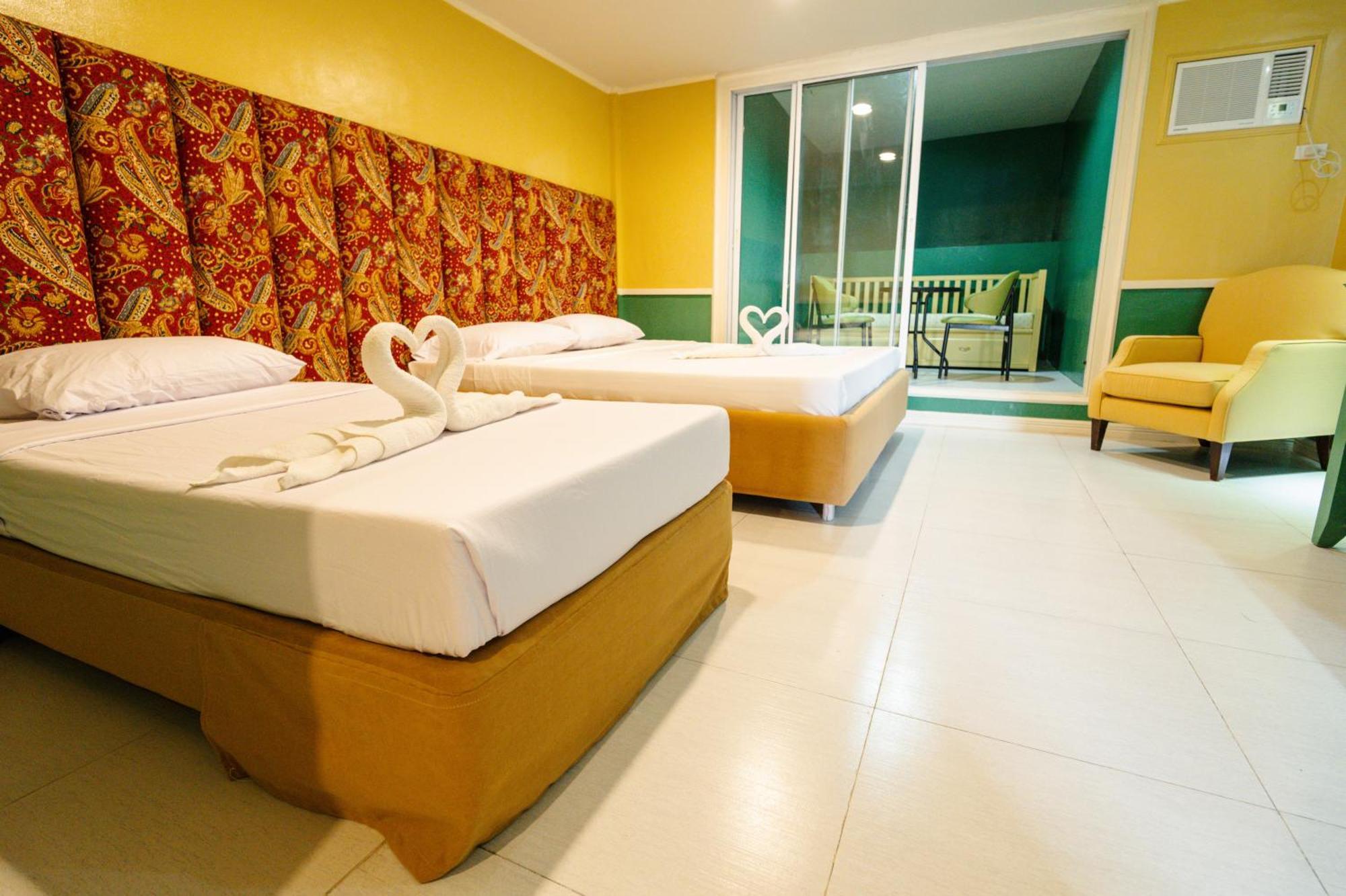 Bed and Breakfast Jacobs Hill Tagaytay Тагайтай Экстерьер фото