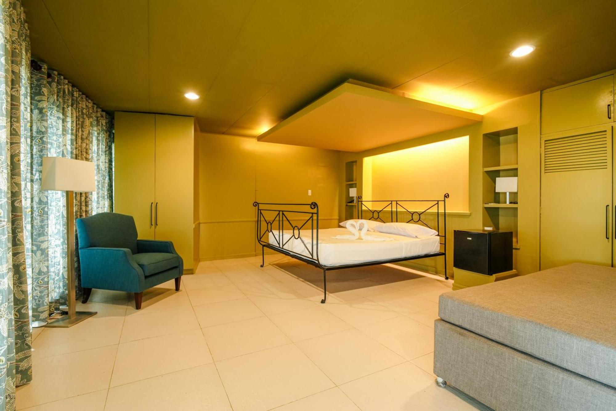 Bed and Breakfast Jacobs Hill Tagaytay Тагайтай Экстерьер фото